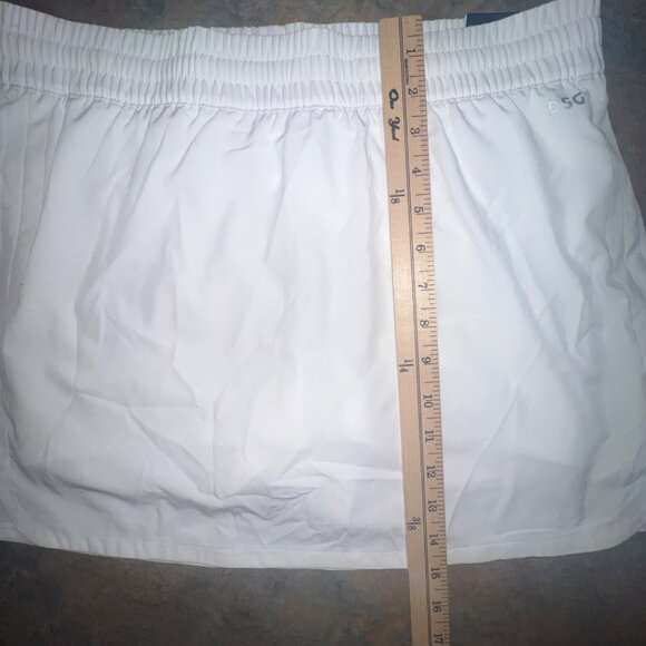 DSG‎ Women's Mid-Rise Stride Skort With Built-In Short, White, Medium - Picture 3 of 9